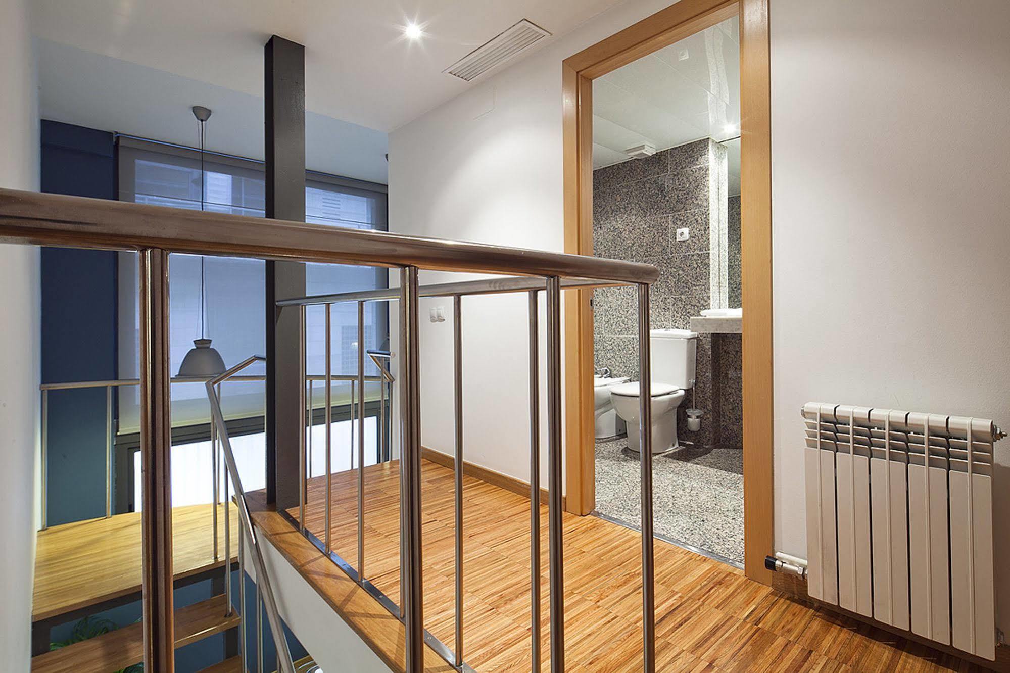 My Space Barcelona Park Gueell Apartments Extérieur photo
