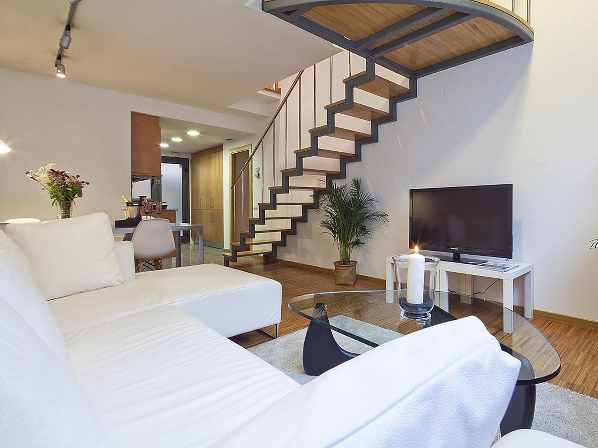 My Space Barcelona Park Gueell Apartments Extérieur photo