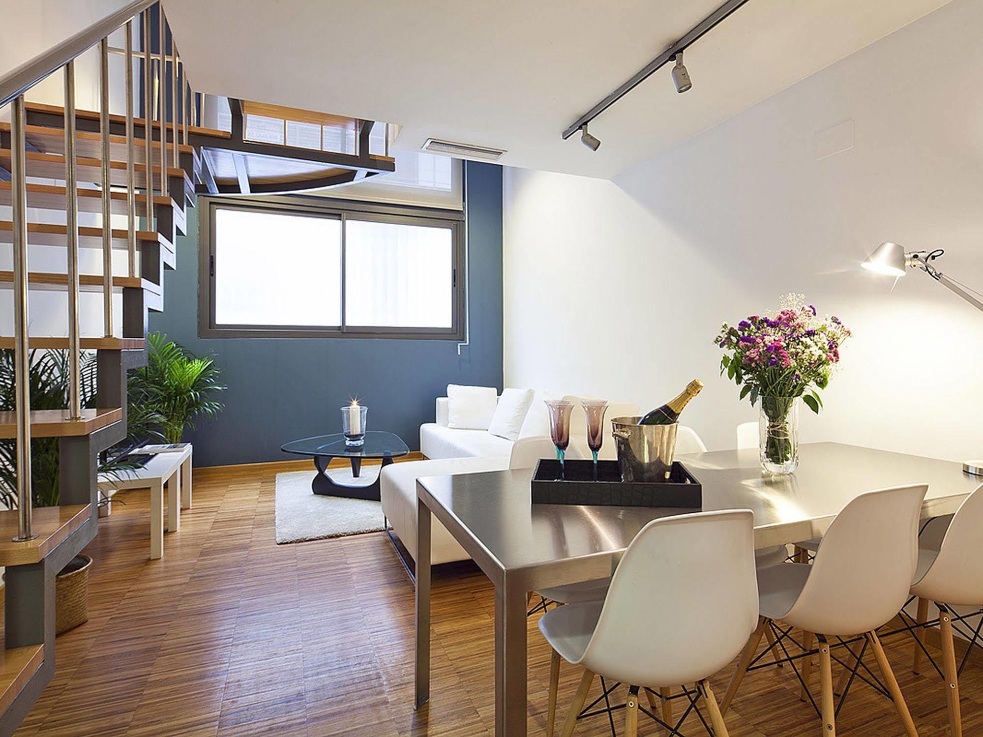 My Space Barcelona Park Gueell Apartments Extérieur photo