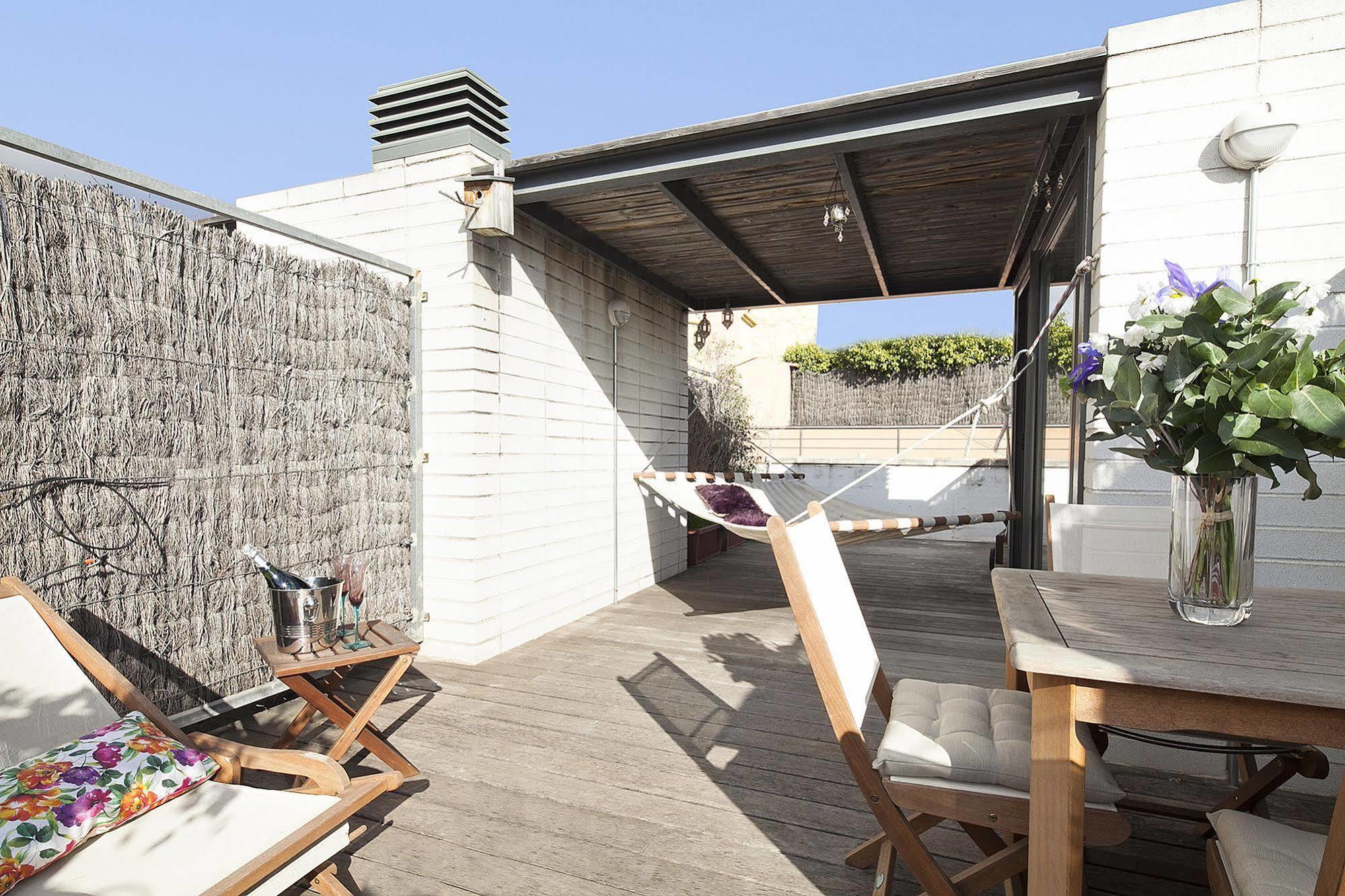 My Space Barcelona Park Gueell Apartments Extérieur photo